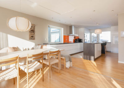 Matplats och kök i Villa Solbringen, villa i centrala Åre, boende i Åre Sweden